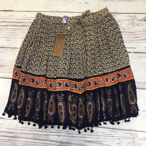 Alya Francesca’s skirt